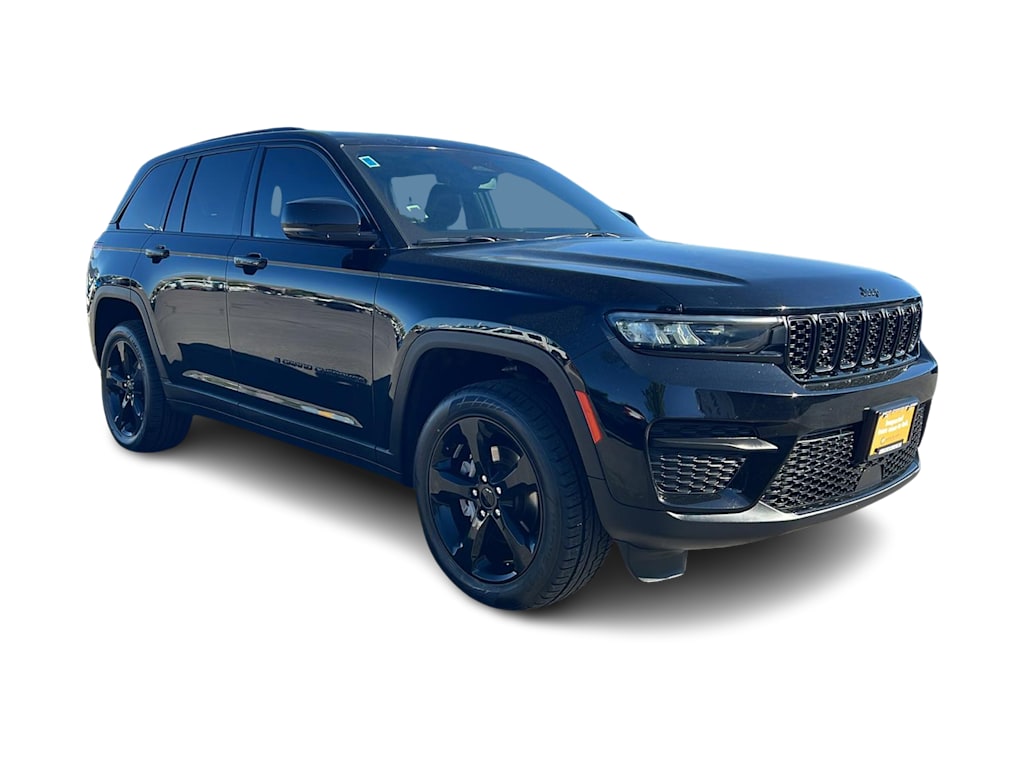 Thumbnail: 2023 Jeep Grand Cherokee - 18