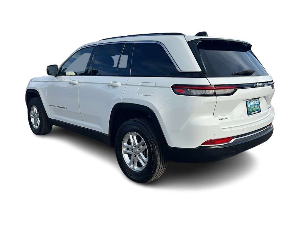 2023 Jeep Grand Cherokee Laredo 4