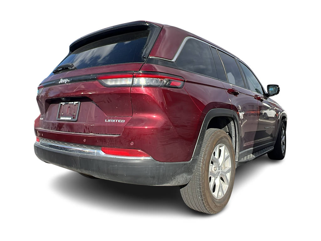Thumbnail: 2023 Jeep Grand Cherokee - 9