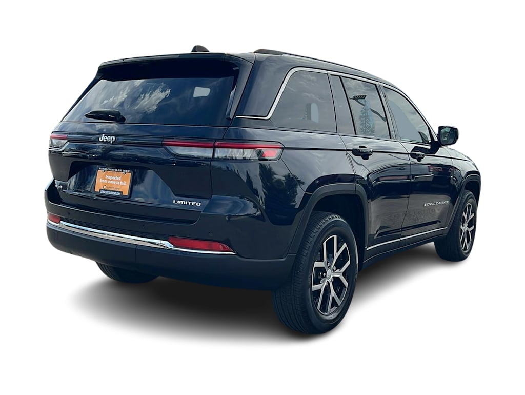 Thumbnail: 2023 Jeep Grand Cherokee - 20