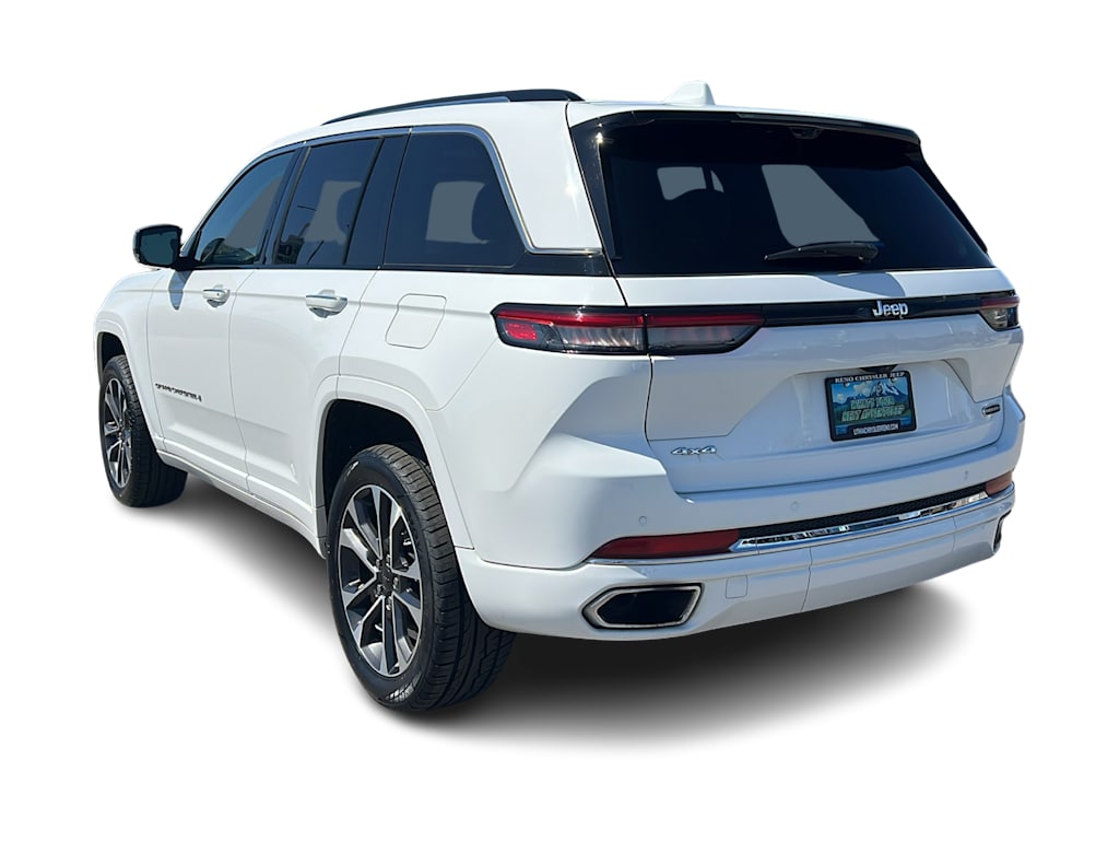 2022 Jeep Grand Cherokee Overland 4