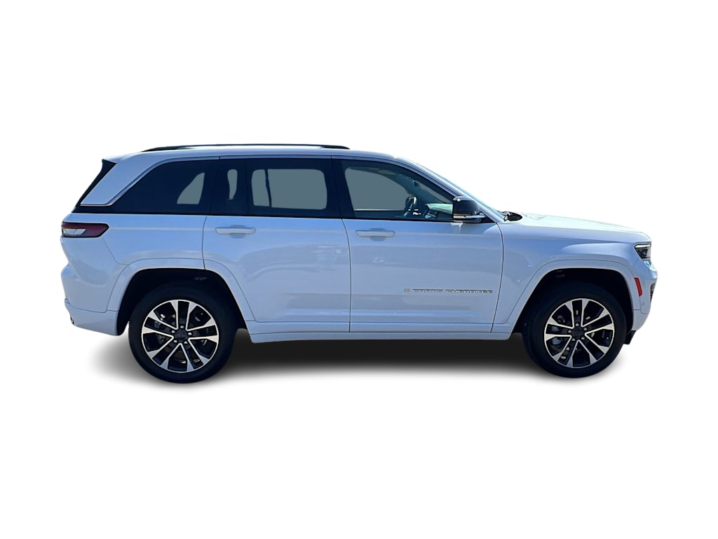 2022 Jeep Grand Cherokee Overland 21