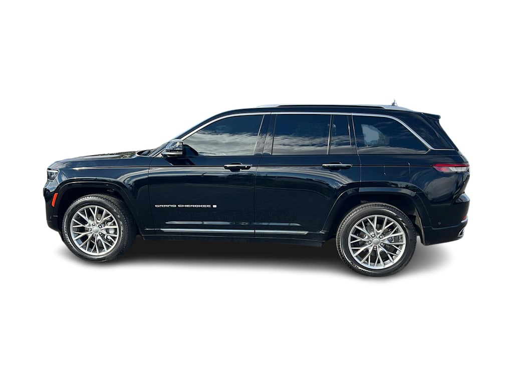 Thumbnail: 2023 Jeep Grand Cherokee - 3
