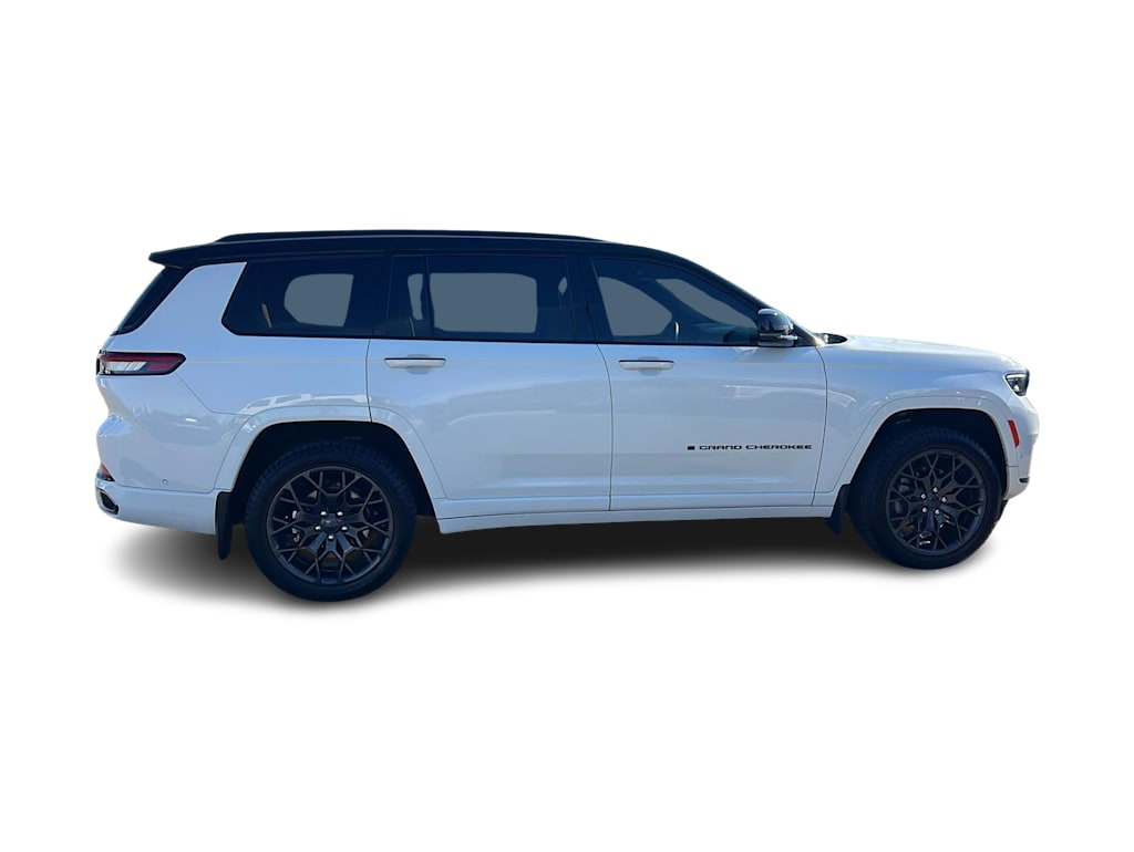 Thumbnail: 2023 Jeep Grand Cherokee L - 21