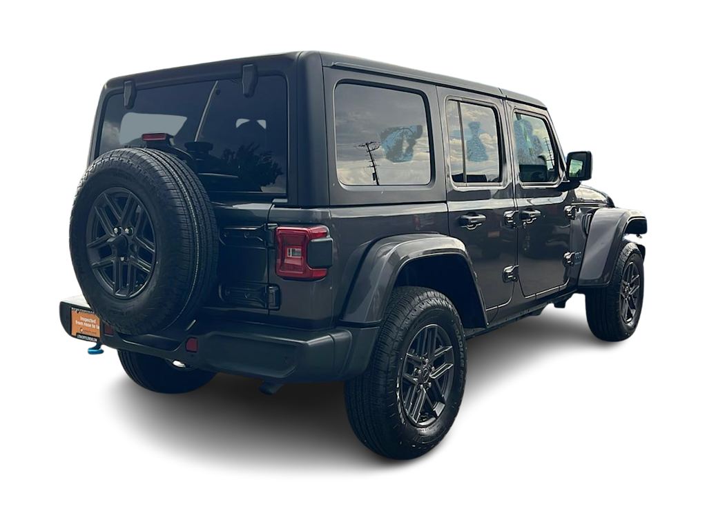 Thumbnail: 2024 Jeep Wrangler - 21
