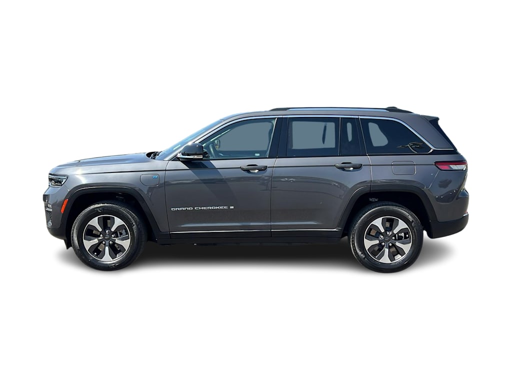 Thumbnail: 2022 Jeep Grand Cherokee - 3