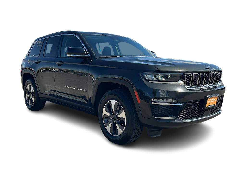 Thumbnail: 2023 Jeep Grand Cherokee - 18