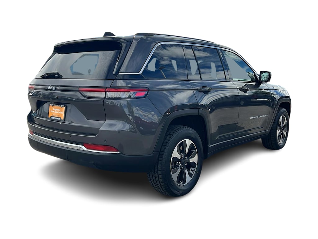 Thumbnail: 2023 Jeep Grand Cherokee - 21