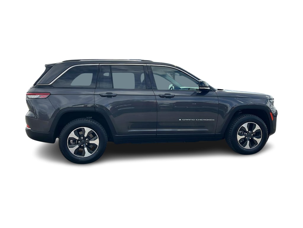 Thumbnail: 2023 Jeep Grand Cherokee - 20