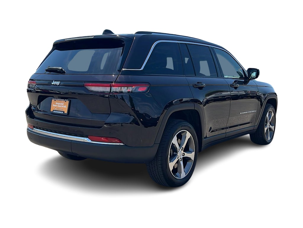 Thumbnail: 2022 Jeep Grand Cherokee - 20