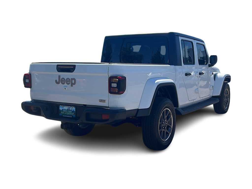 Thumbnail: 2021 Jeep Gladiator - 22