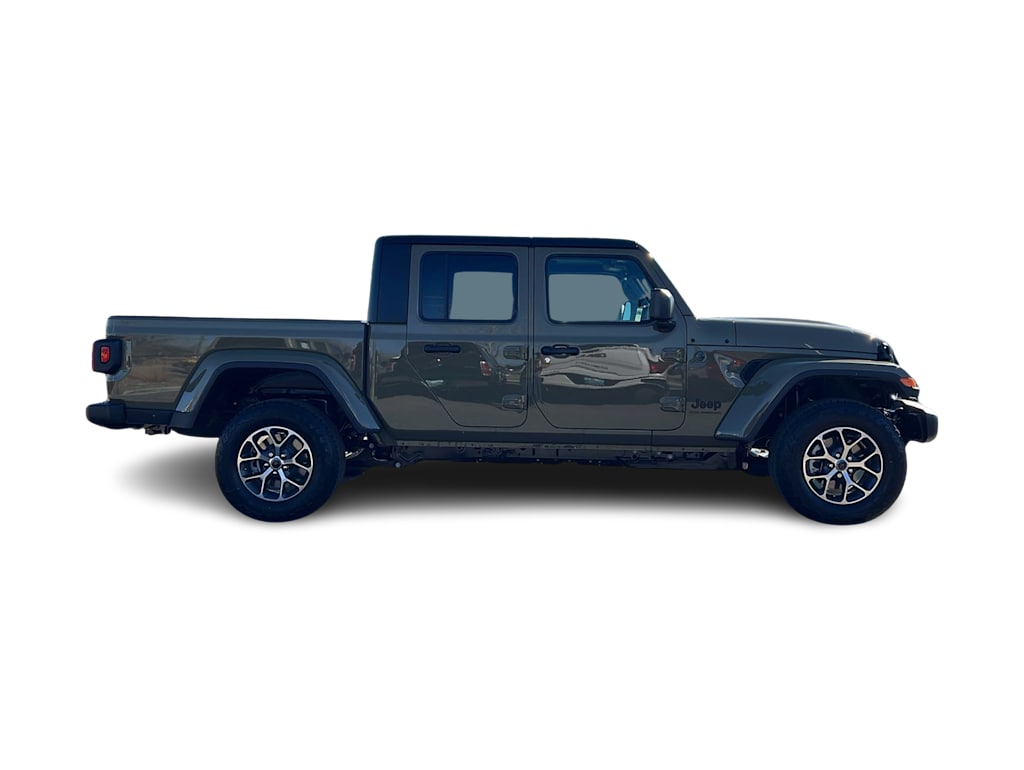 Thumbnail: 2026 Jeep Gladiator - 21