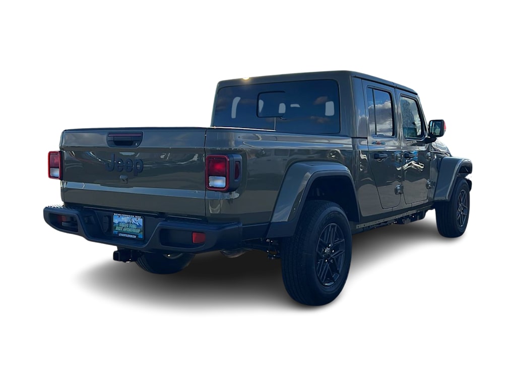 Thumbnail: 2026 Jeep Gladiator - 21