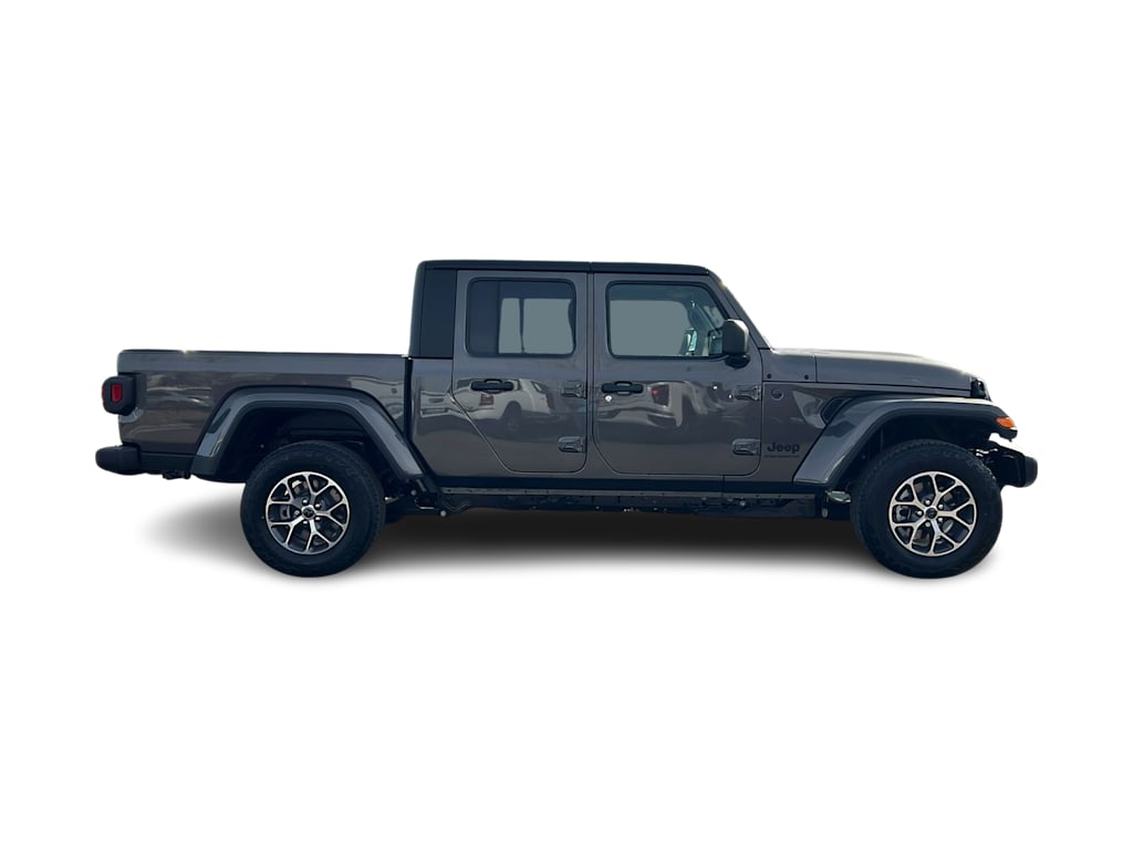 Thumbnail: 2026 Jeep Gladiator - 21