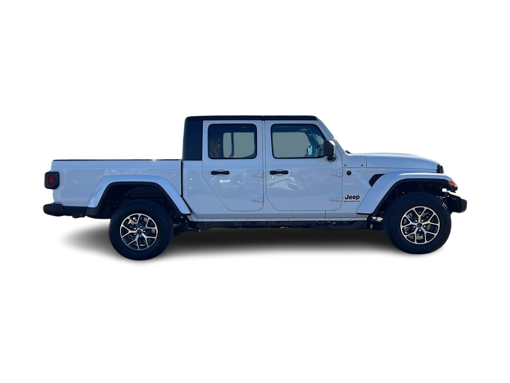 Thumbnail: 2026 Jeep Gladiator - 3