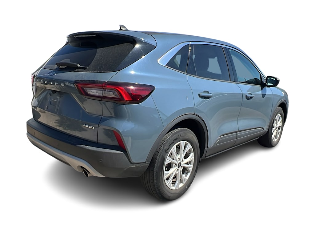 Thumbnail: 2023 Ford Escape - 9