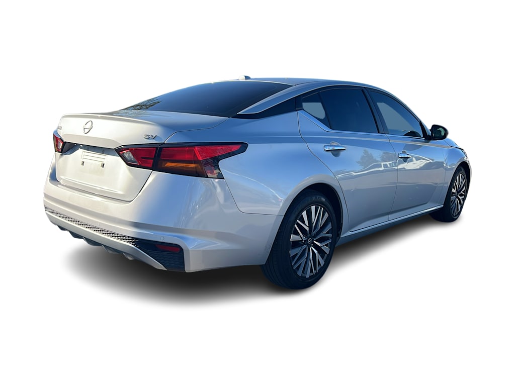 Thumbnail: 2024 Nissan Altima - 10