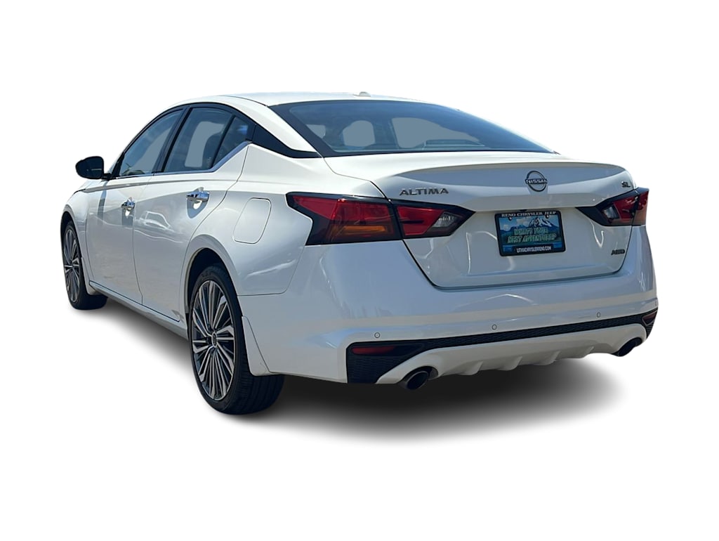 Thumbnail: 2023 Nissan Altima - 4