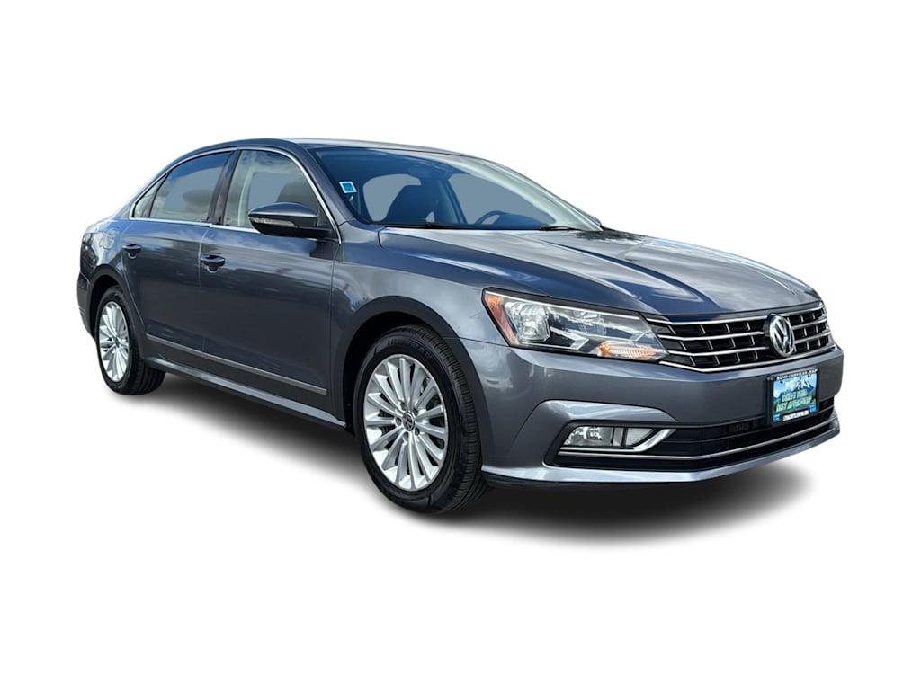 Thumbnail: 2016 Volkswagen Passat - 19
