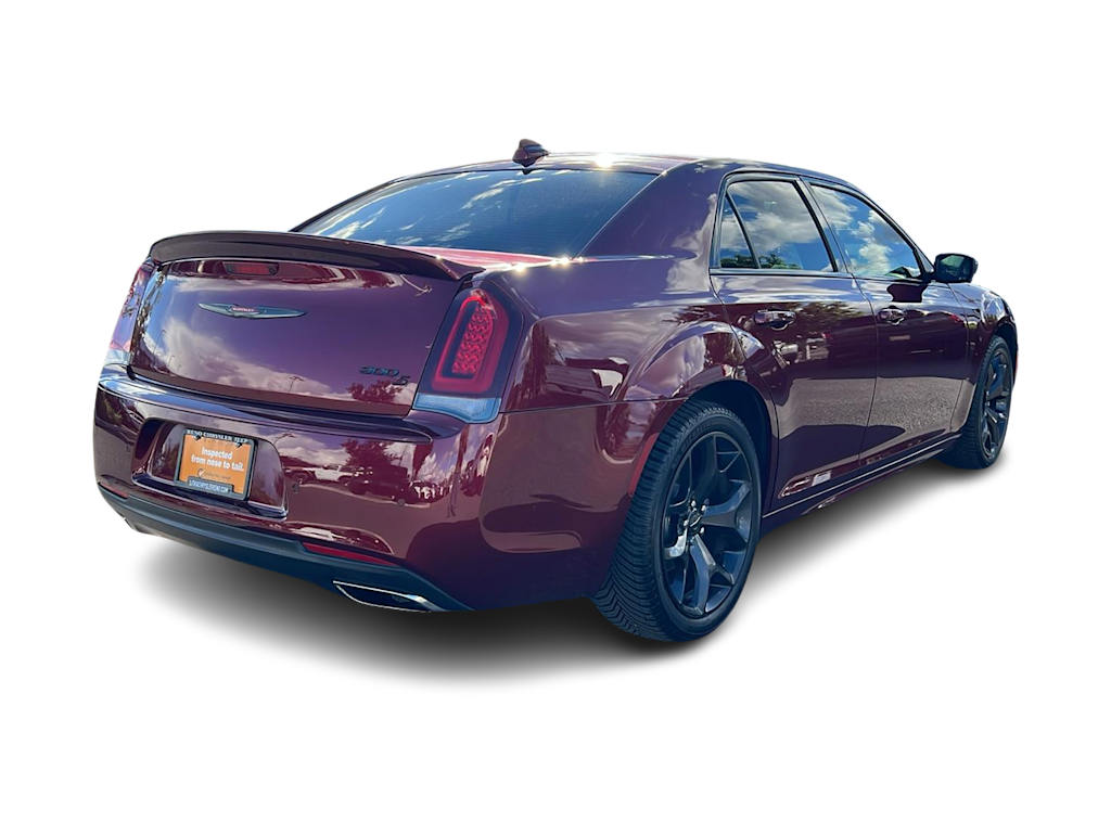 Thumbnail: 2021 Chrysler 300 - 22