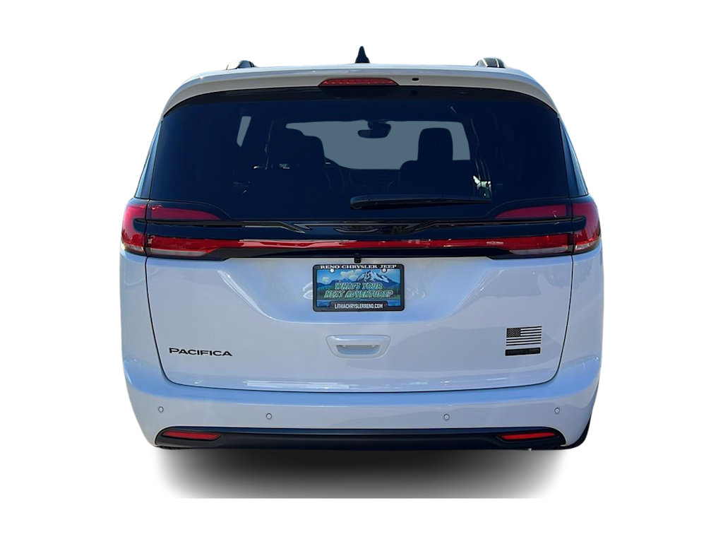 Thumbnail: 2027 Chrysler Pacifica - 5