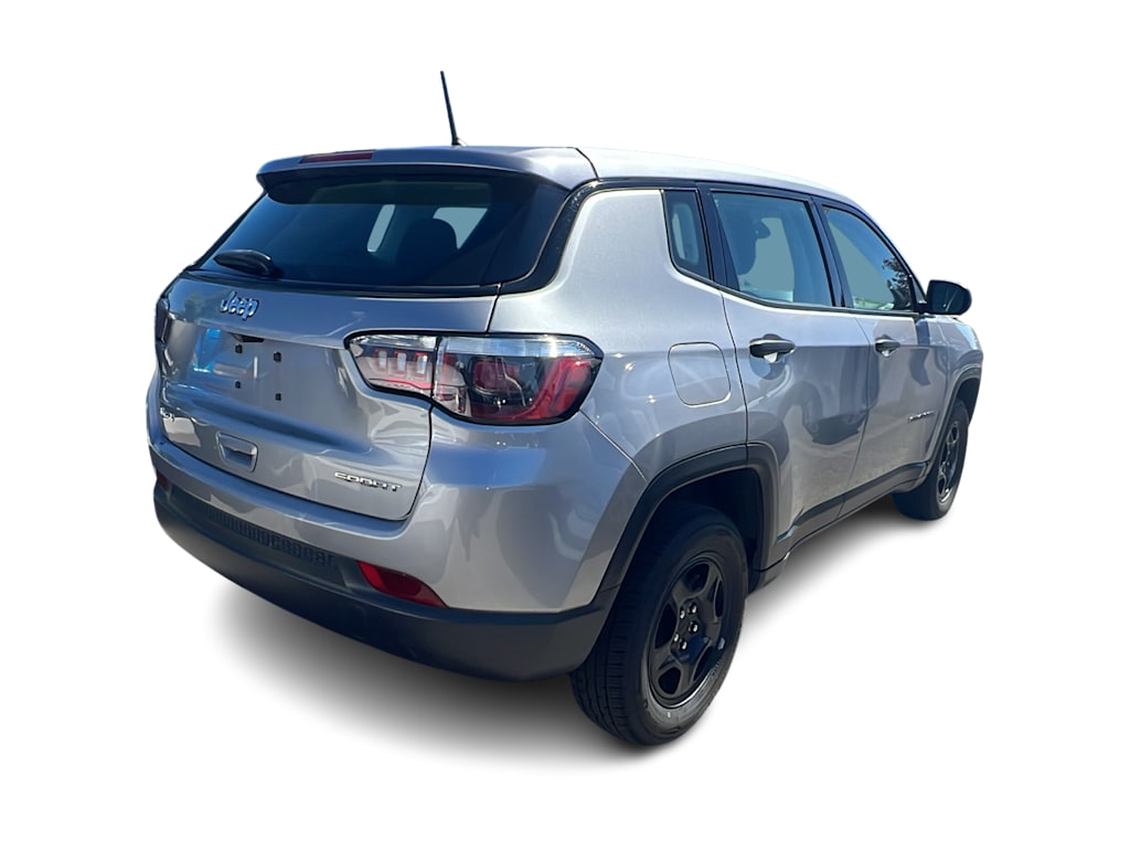 Thumbnail: 2018 Jeep Compass - 8