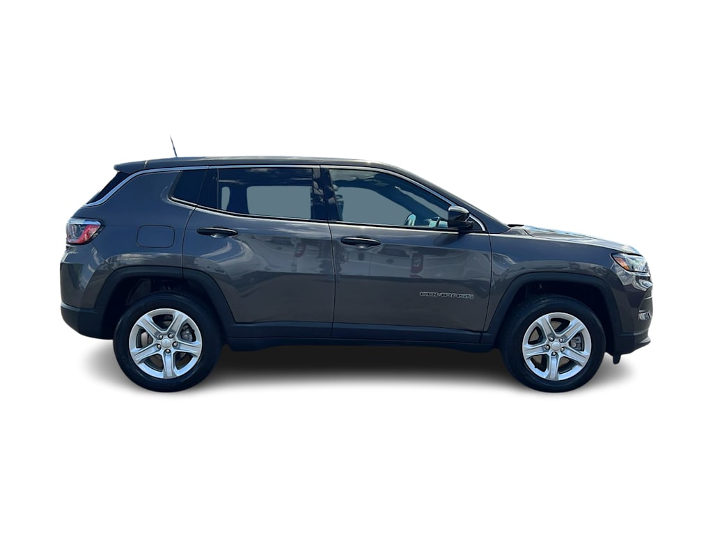 Thumbnail: 2023 Jeep Compass - 21