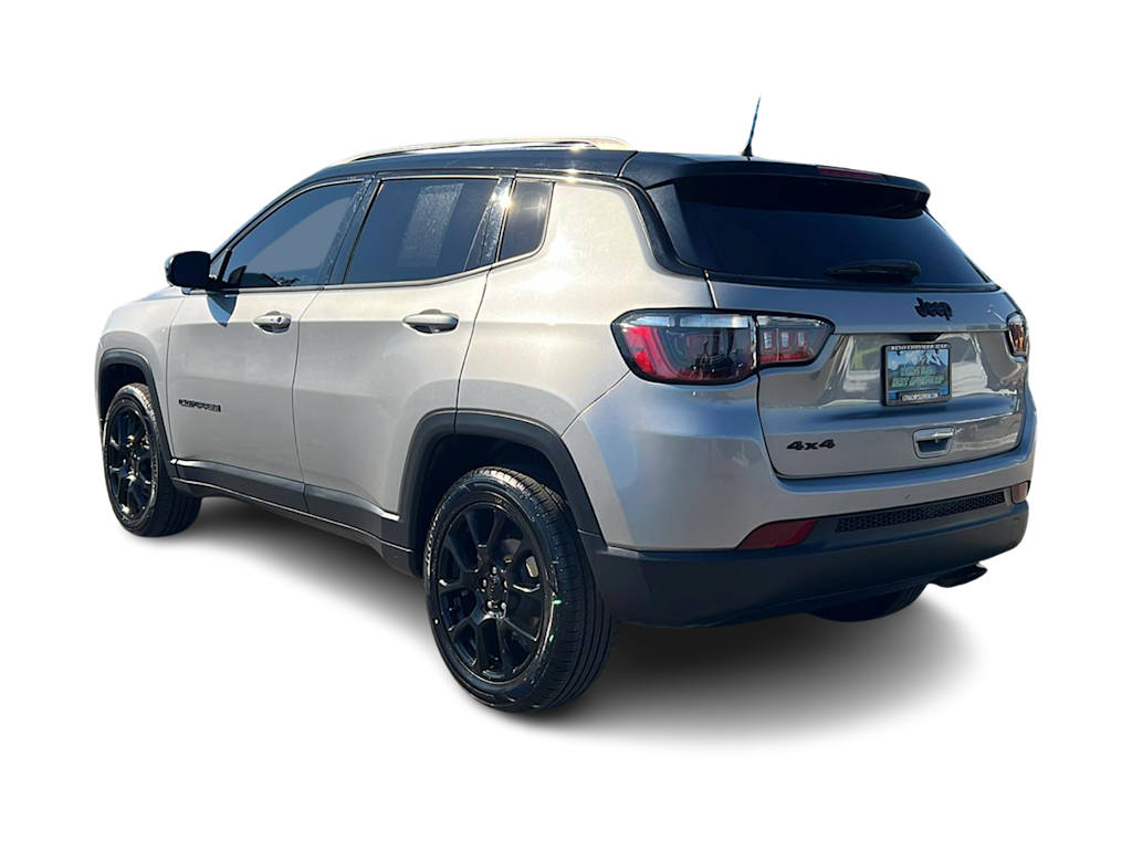 Thumbnail: 2022 Jeep Compass - 4