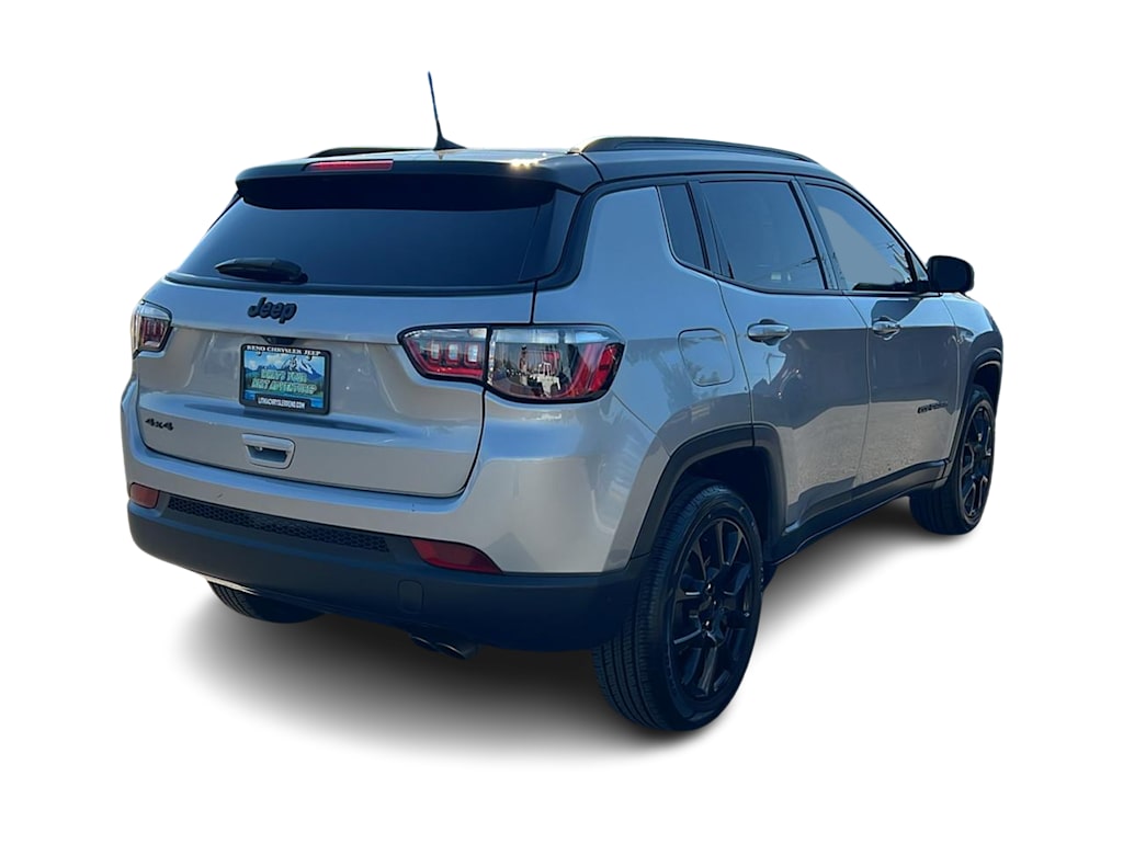 Thumbnail: 2022 Jeep Compass - 21