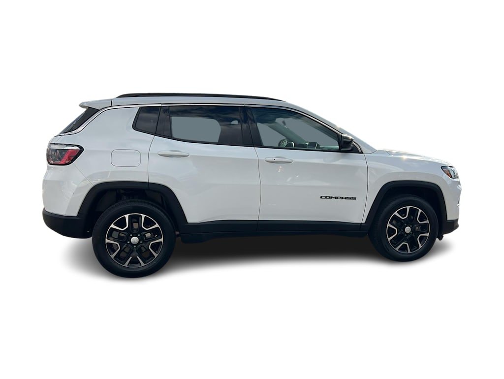 Thumbnail: 2022 Jeep Compass - 21