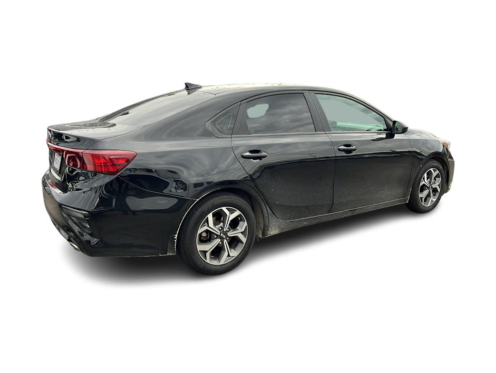 Thumbnail: 2021 Kia Forte - 9
