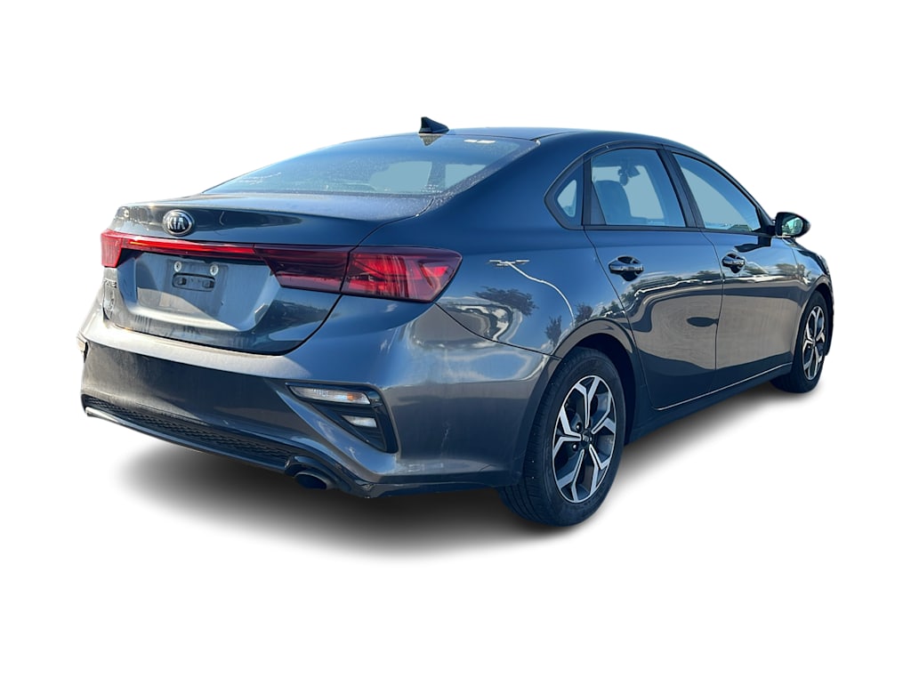 Thumbnail: 2019 Kia Forte - 10