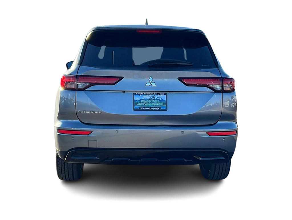 Thumbnail: 2022 Mitsubishi Outlander - 5