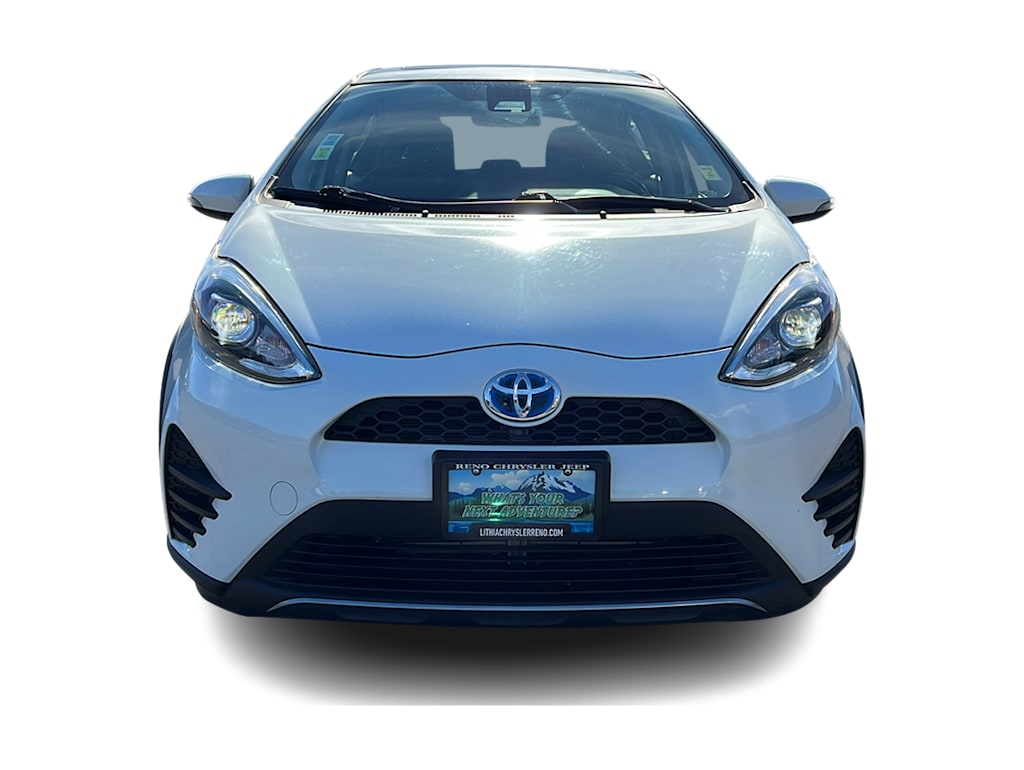 2018 Toyota Prius c Three 6