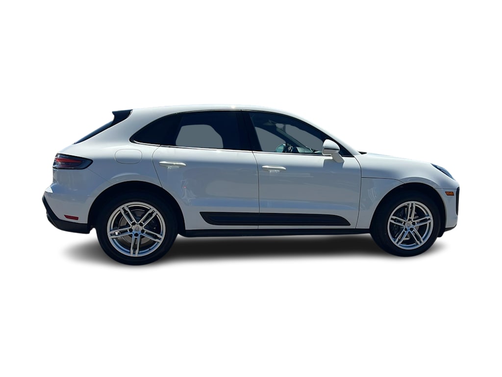 Thumbnail: 2024 Porsche Macan - 20
