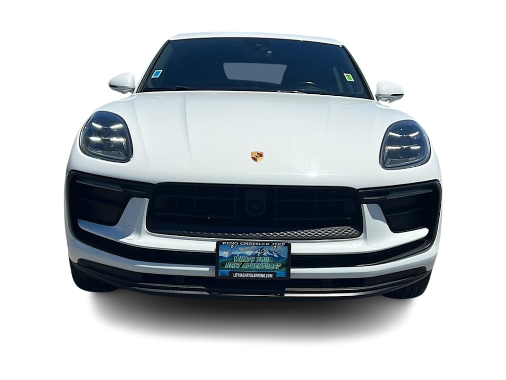 Thumbnail: 2024 Porsche Macan - 6