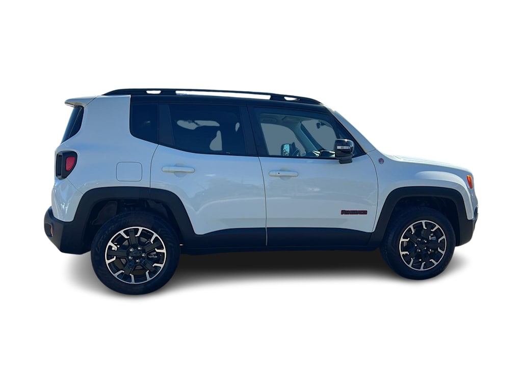 Thumbnail: 2023 Jeep Renegade - 20