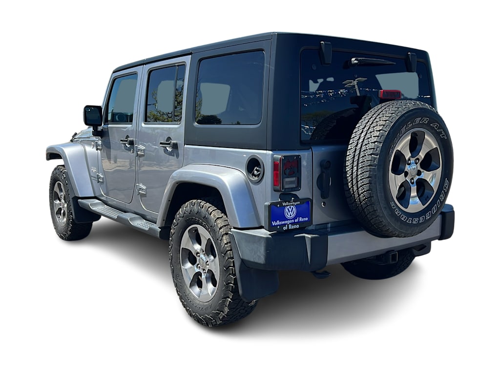 2017 Jeep Wrangler Unlimited Sahara 4
