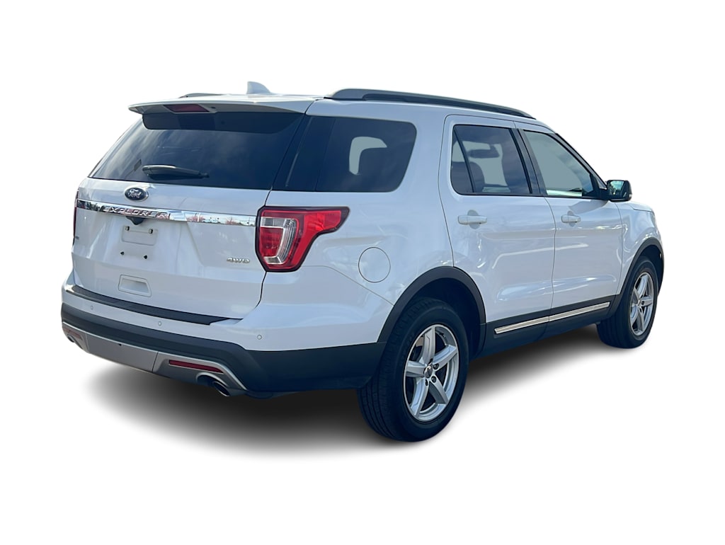 Thumbnail: 2017 Ford Explorer - 9