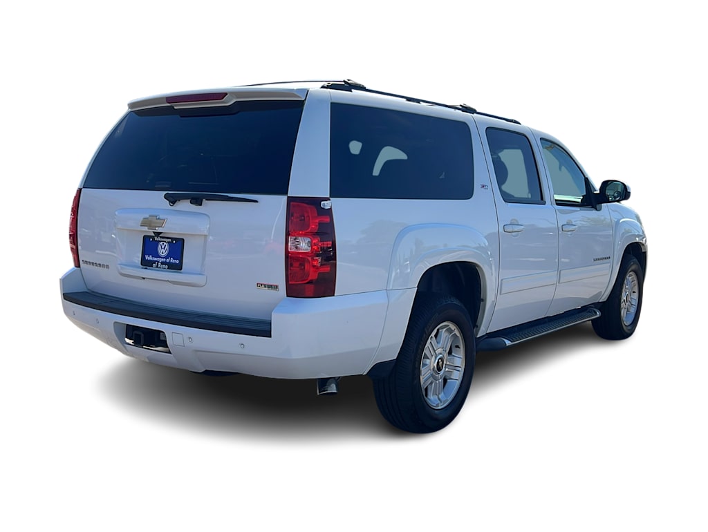 Thumbnail: 2011 Chevrolet Suburban - 10