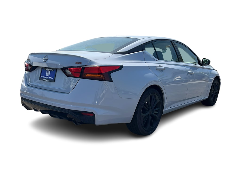 Thumbnail: 2023 Nissan Altima - 10