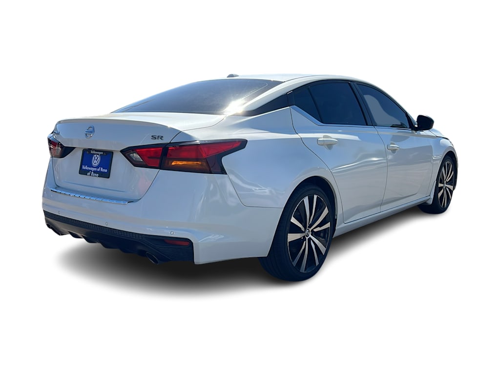 Thumbnail: 2022 Nissan Altima - 10
