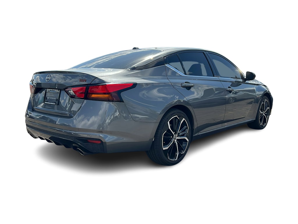 Thumbnail: 2024 Nissan Altima - 10