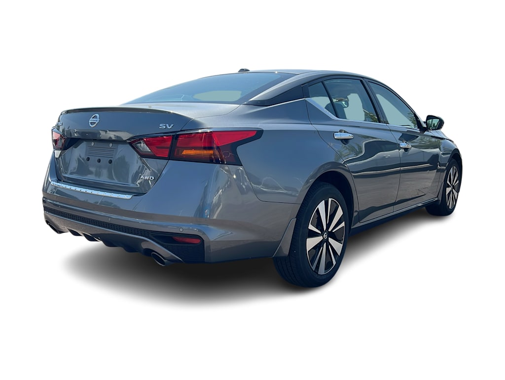 Thumbnail: 2020 Nissan Altima - 10