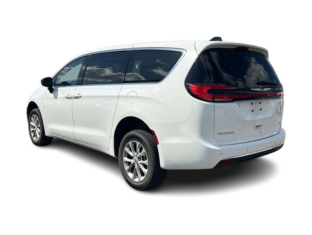 Thumbnail: 2024 Chrysler Pacifica - 4
