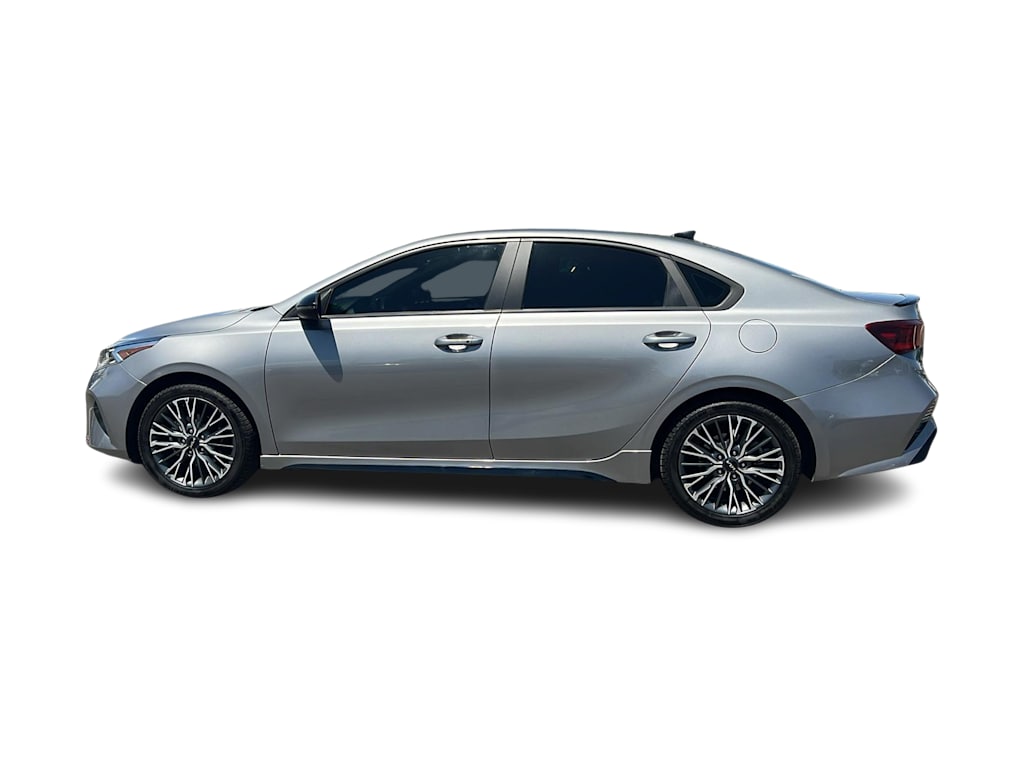 Thumbnail: 2024 Kia Forte - 3