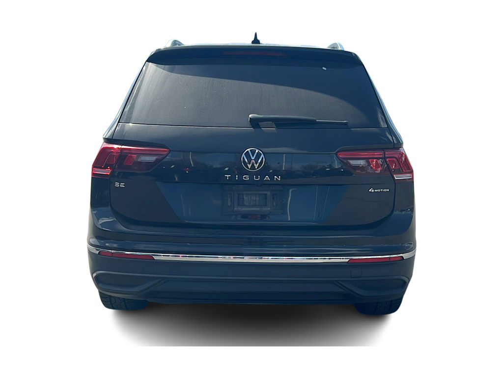 Thumbnail: 2022 Volkswagen Tiguan - 4