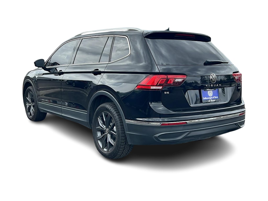Thumbnail: 2022 Volkswagen Tiguan - 4