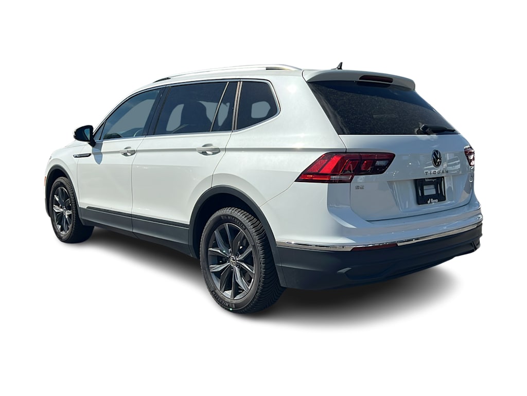 Thumbnail: 2023 Volkswagen Tiguan - 4