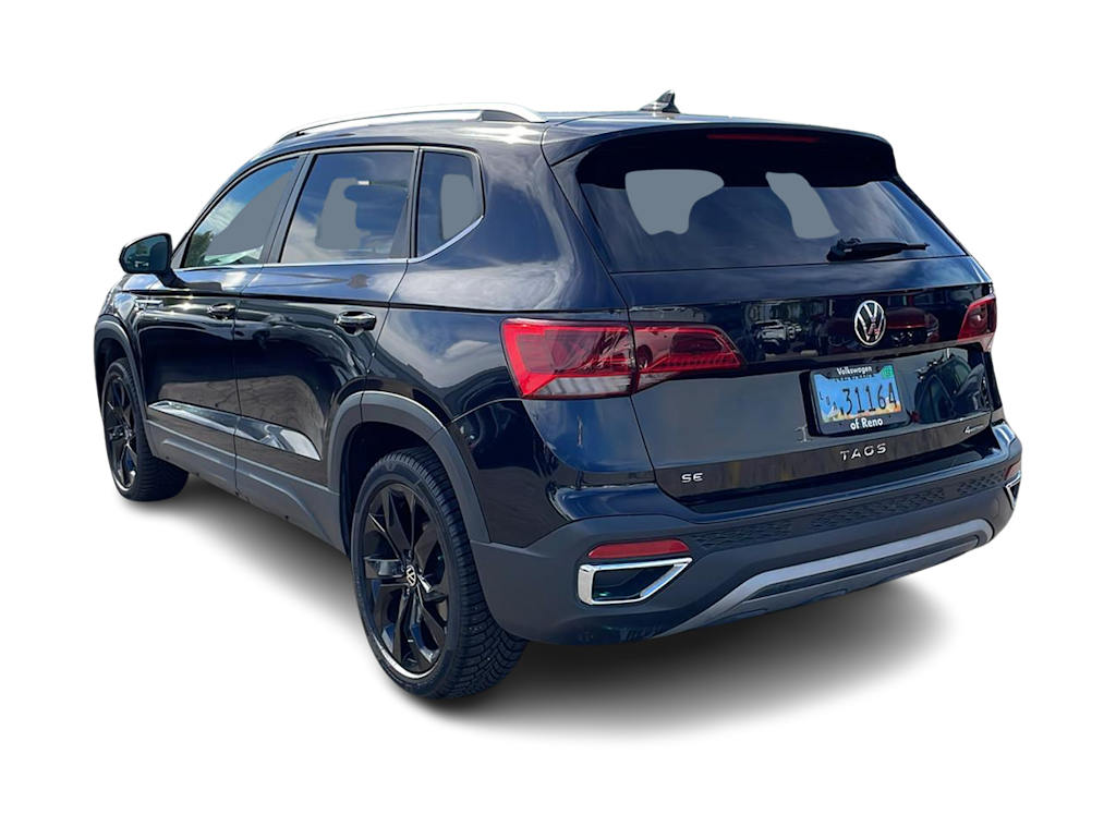 Thumbnail: 2022 Volkswagen Taos - 4